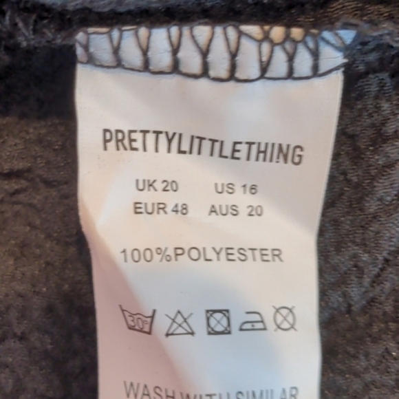 PrettyLittleThing Black Plunge Textured Faux Wrap Midi Dress size 16 - Picture 7 of 8